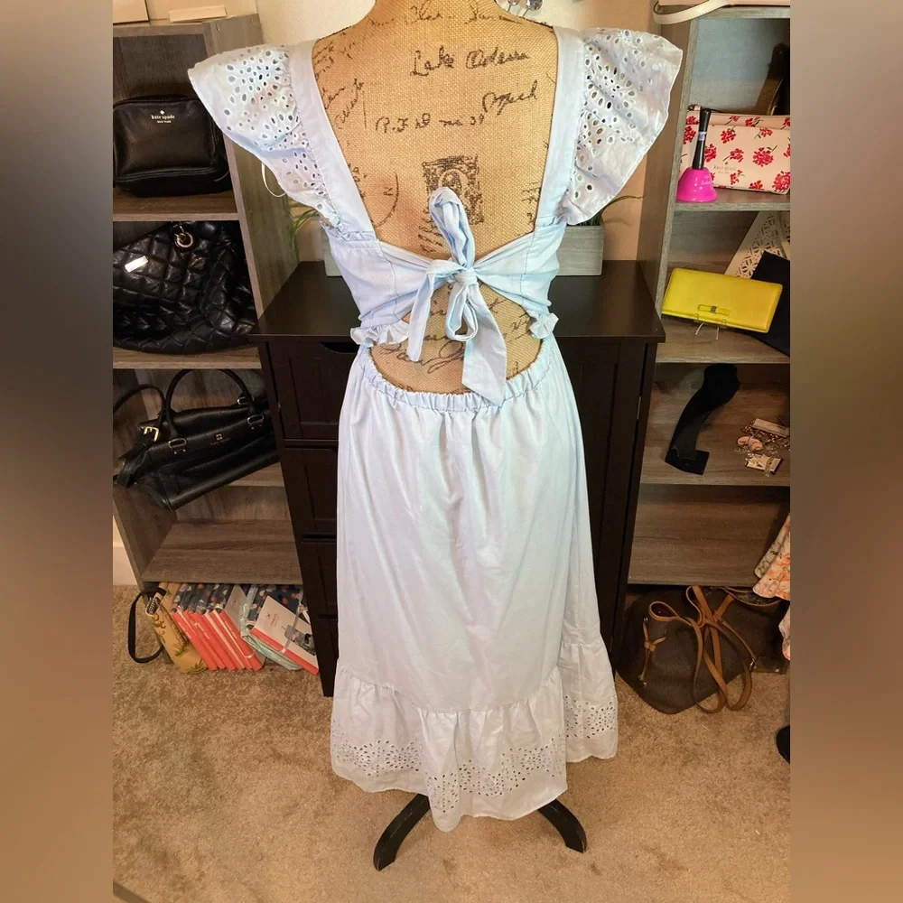 Lauren conrad NWOT baby blue lace dress size medium - Picture 13 of 16
